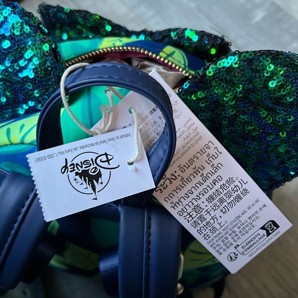 Disney Aulani Resort Loungefly Backpack - NWT - Picture 8 of 8